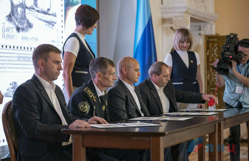 w1000h616_wm (2).jpg w1000h616_wm (2).jpg